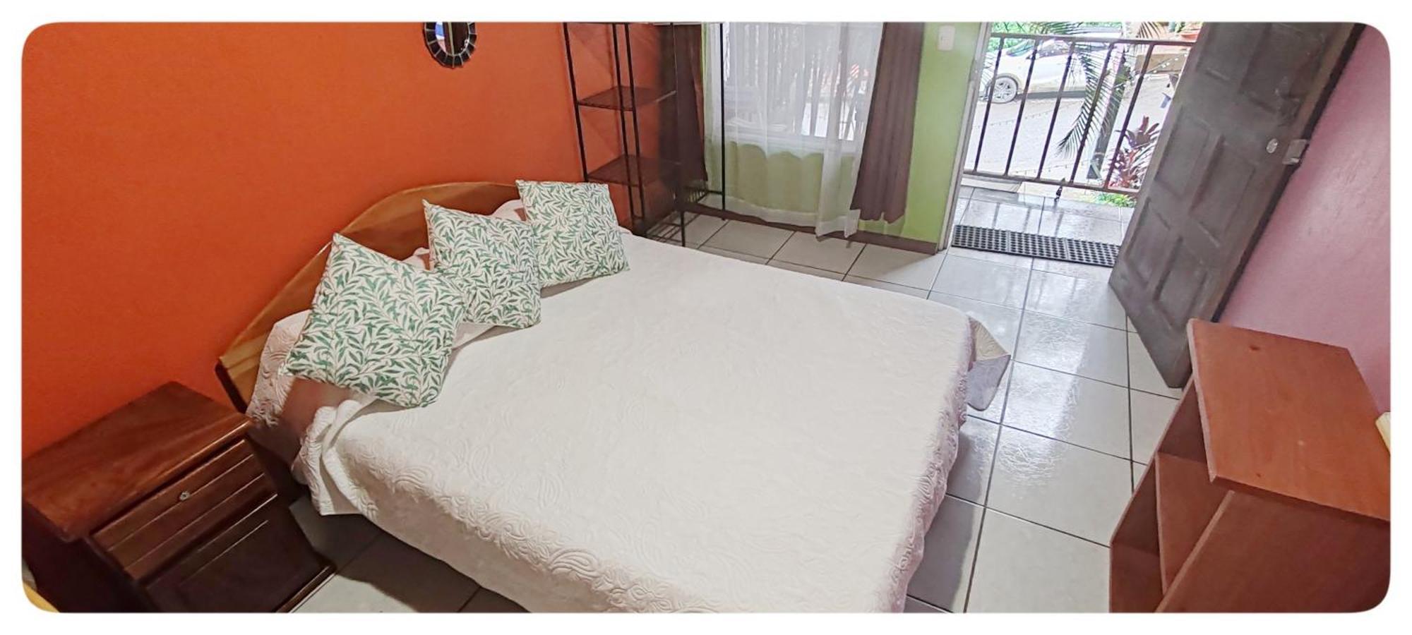 Hotel & Hostel Sloth Backpackers Monteverde Esterno foto