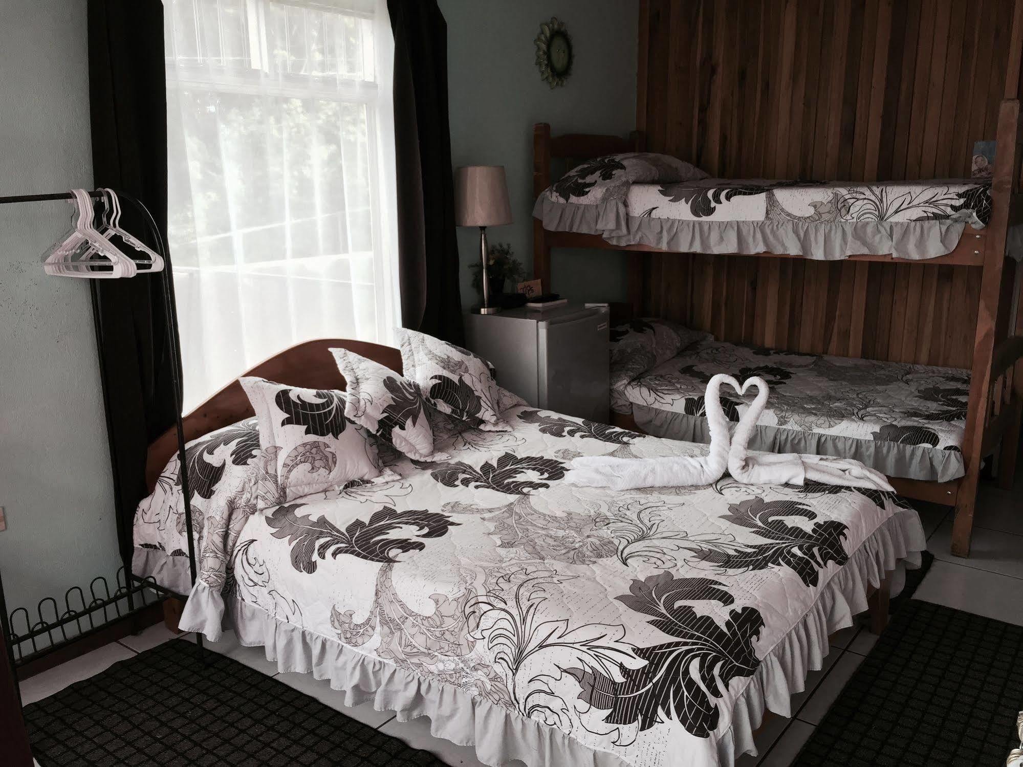 Hotel & Hostel Sloth Backpackers Monteverde Esterno foto