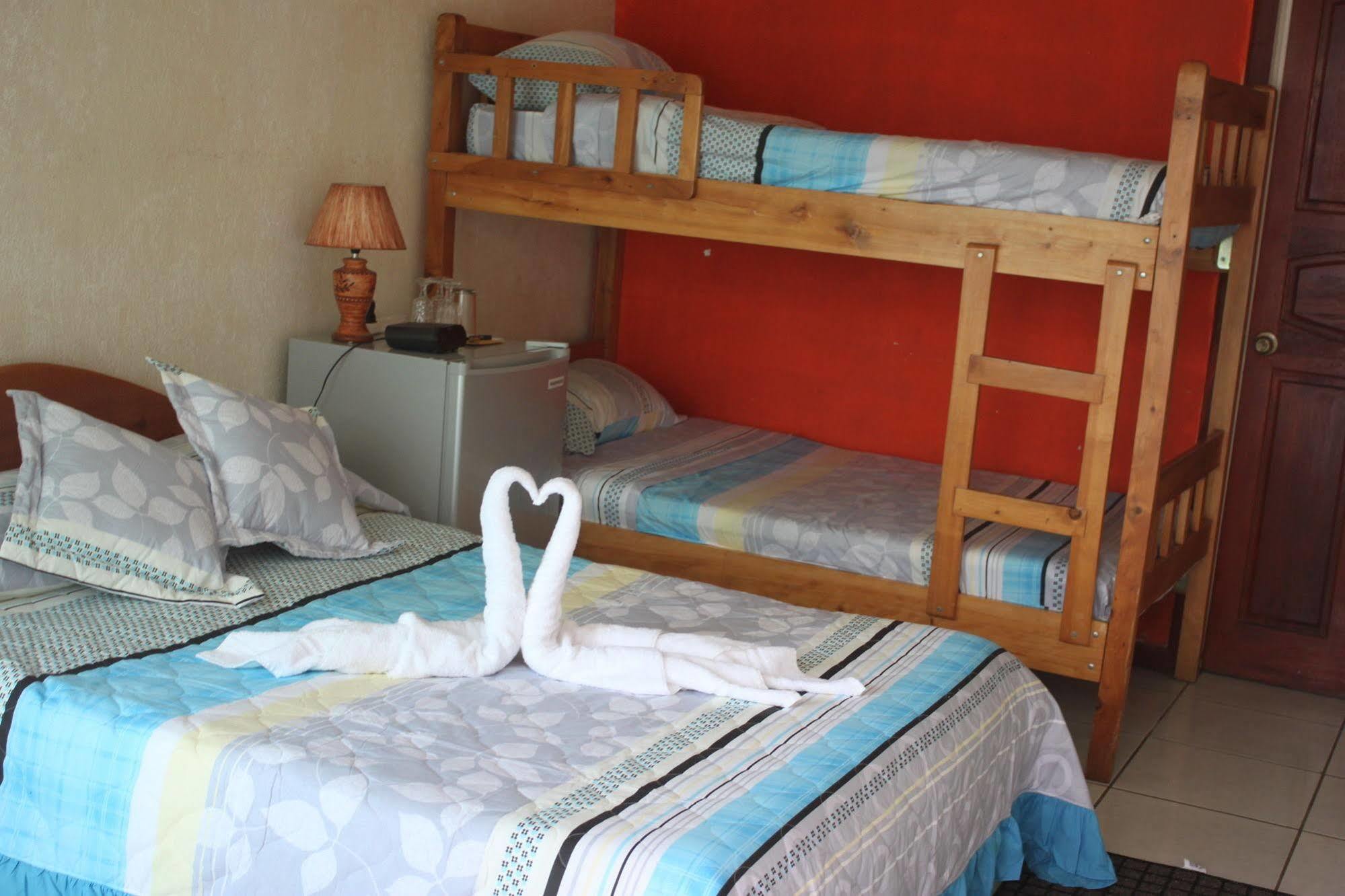 Hotel & Hostel Sloth Backpackers Monteverde Esterno foto