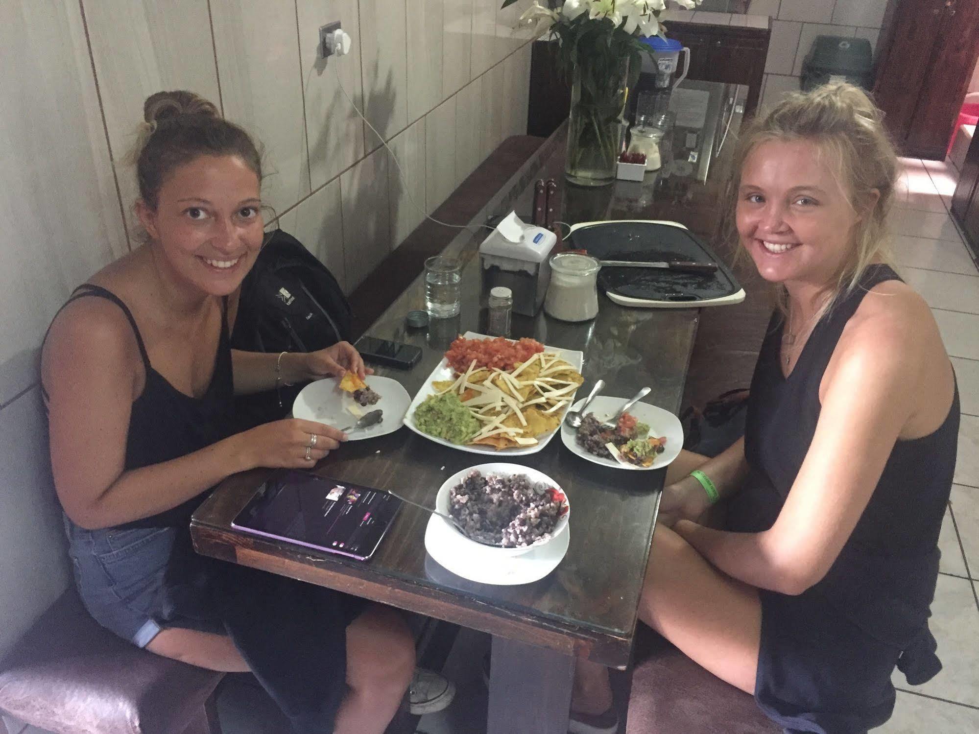 Hotel & Hostel Sloth Backpackers Monteverde Esterno foto