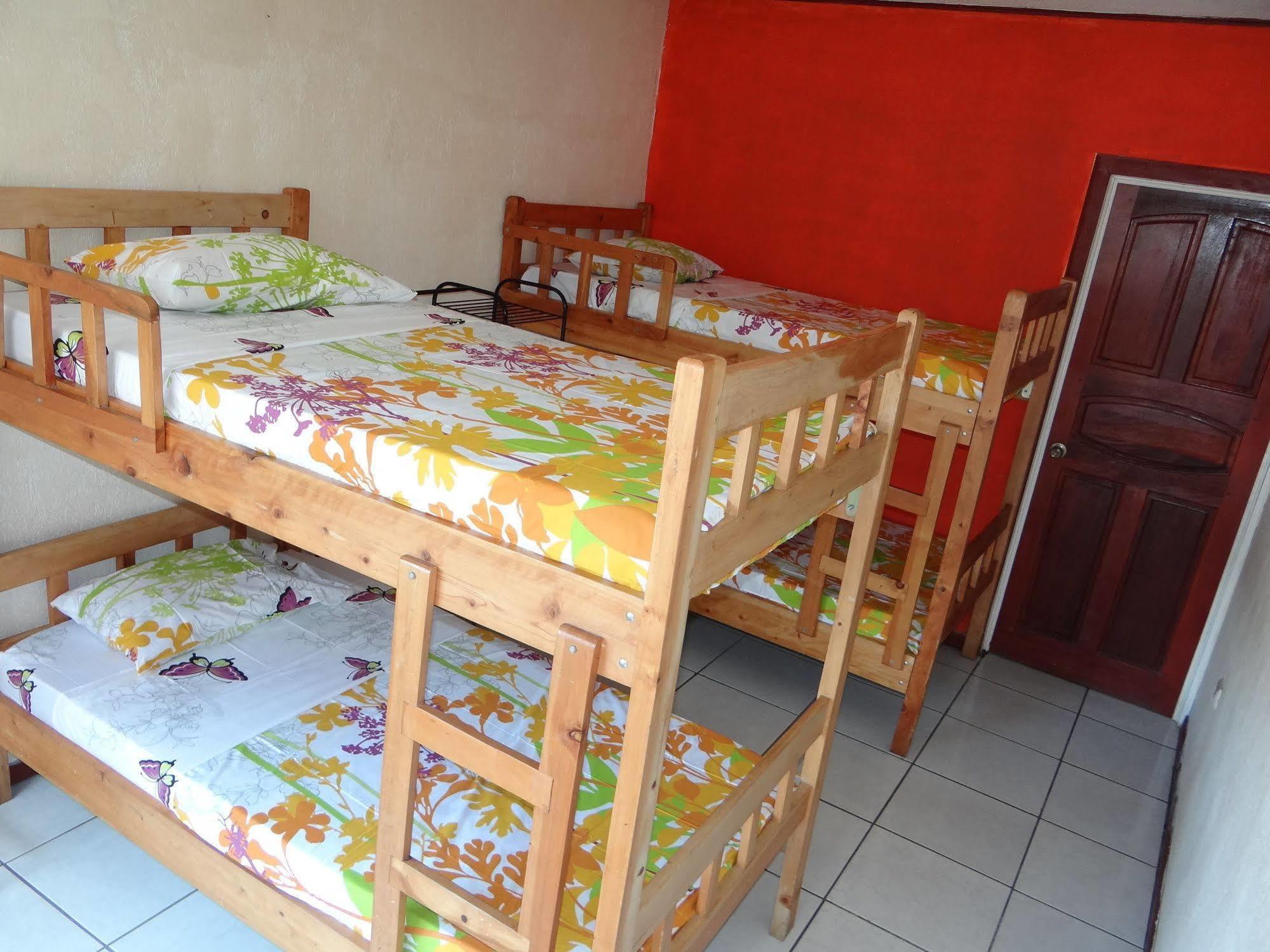 Hotel & Hostel Sloth Backpackers Monteverde Esterno foto
